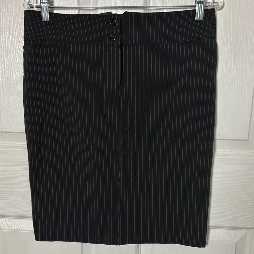 Vintage Mandee Black Pinstripe Skirt Y2K style skirt size 11